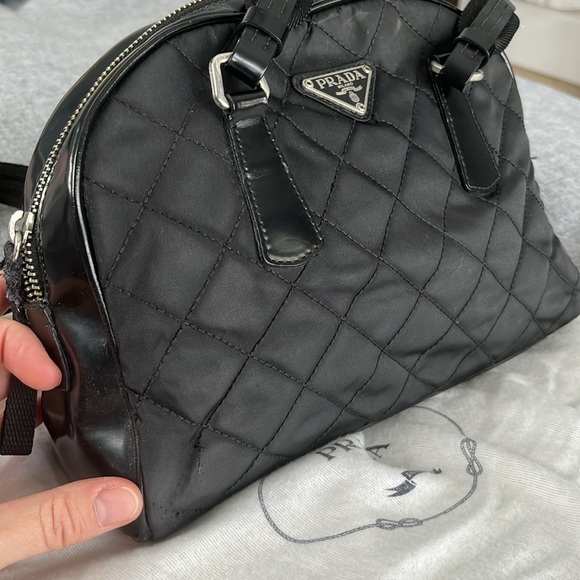 Prada handbag - loved with care for 24 yrs - Picture 4 of 5